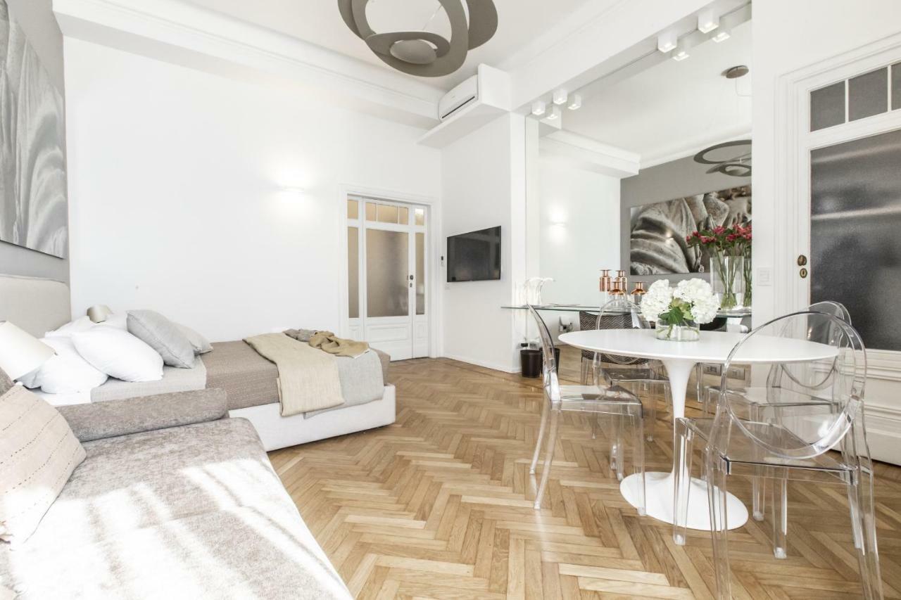 Ferienwohnung Duomo View Design Studio R&R Mailand Exterior foto
