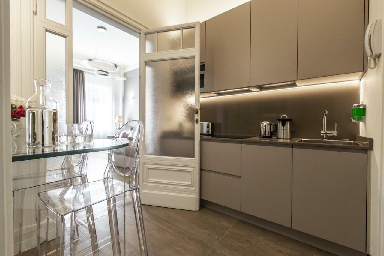 Ferienwohnung Duomo View Design Studio R&R Mailand Exterior foto